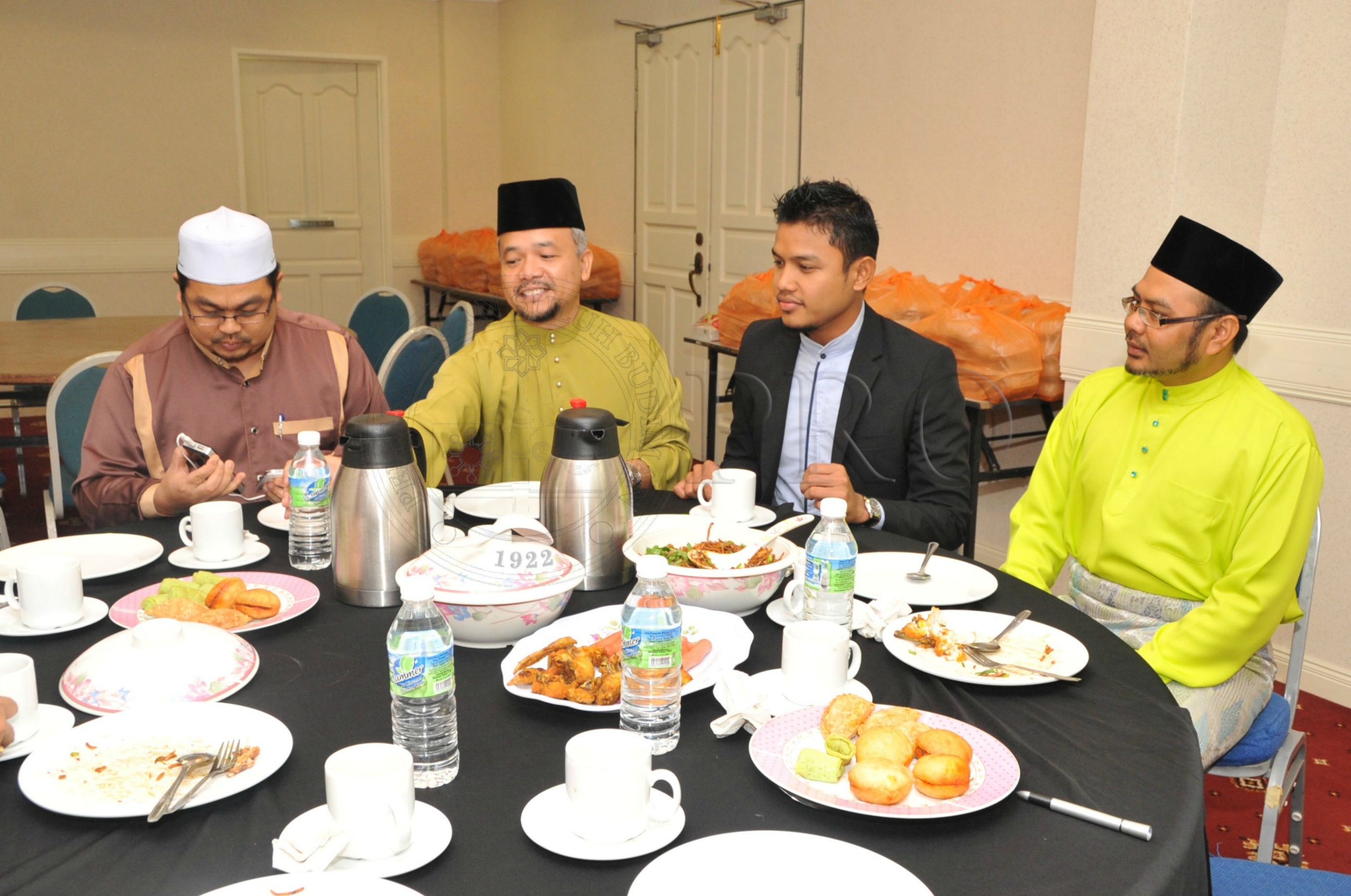 PRO 15 2 MAULIDUR PRO 4090